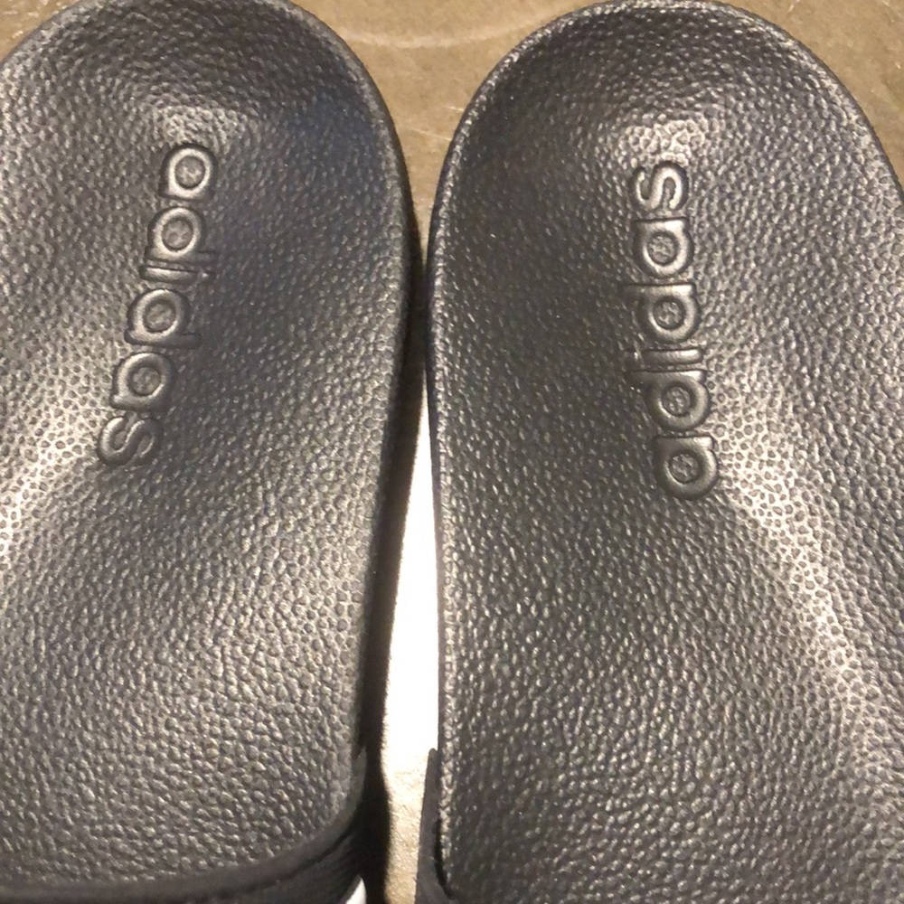 Adidas - Picture 5 of 6